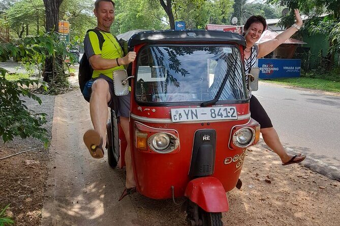 Kandy City Sightseeing Tour by Tuk Tuk - Lankatilaka Temple: a 14th-century architecture stop that changes the vibe