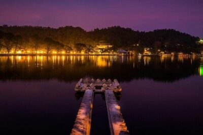 Kandy City Tour By Tuk Tuk - Bahirawakanda Temple to Nelligala Temple: starting with Kandy’s sacred anchors
