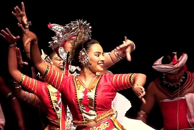 Kandy City Tour By Tuk Tuk - Kandyan Culture Dancing and the Temple of the Sacred Tooth Relic: the day’s big finish