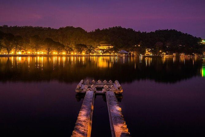 Kandy City Tour By Tuk Tuk - Bahirawakanda Temple to Nelligala Temple: starting with Kandy’s sacred anchors