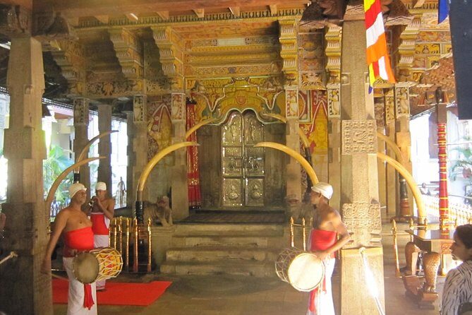 Kandy Day Tour From Colombo - A 6:00 am Kandy start that actually gives you daylight