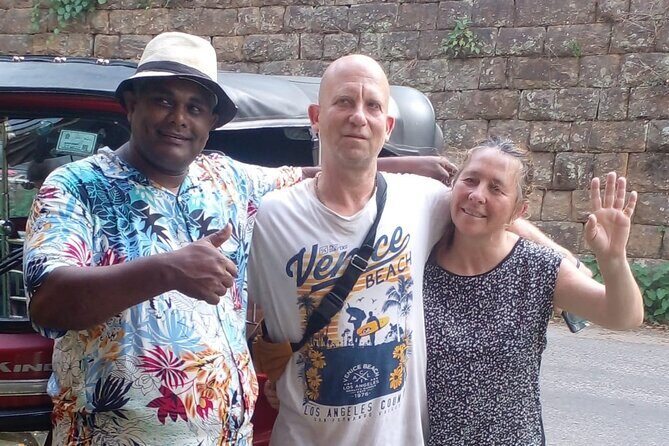 Kandy Heritage City Tour by tuktuk - Peradeniya Gardens: where the day turns green