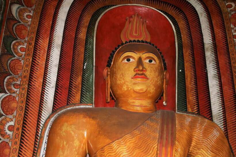 Kandy, Pinnawala Private Day Trip From The West Coast Beach - Temple of the Tooth Relic: The Sacred “Status” Story