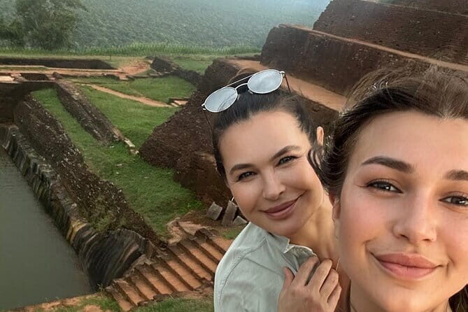 Kandy Sigiriya Rock and Village Safari Day Trip - The Sigiriya village stop: ayurvedic-style learning plus bullock cart riding