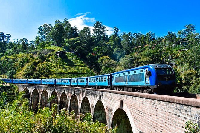 Kandy to Ella train ride on (Train No: 1005 "Podi Menike") - Timing In Real Life: When You Board and Why 0905 Matters