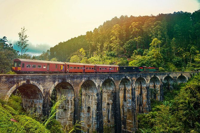 Kandy to Ella train ride on (Train No: 1015 "Udarata Menike") - Key Highlights to Look For