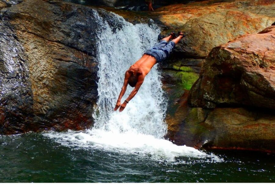 Kandy to Knuckles: Overnight Trekking & Hiking Adventure - FAQ