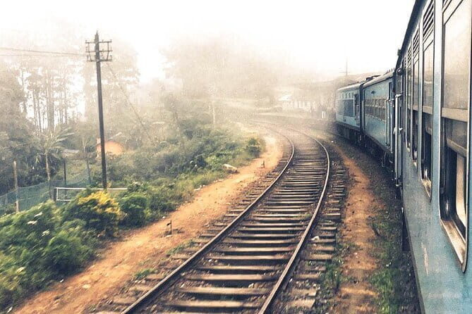 Kandy to Nanu Oya train ride on (Train No: 1005 "Podi Menike") - Why the Podi Menike train feels like the right move for Kandy to Nuwara Eliya