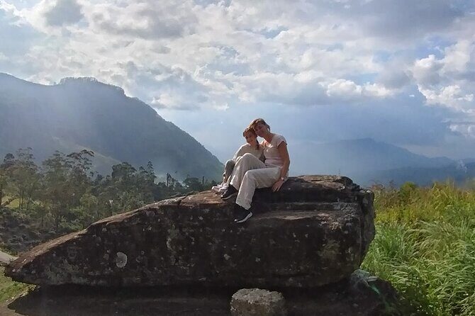 Kandy to Nuwara Eliya Private Day Tour: Tea Factory& Gregory Lake - Who this private tour suits best