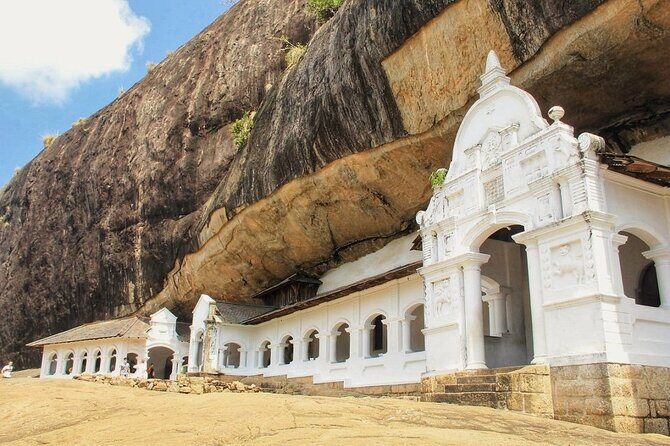 Kandy to Sigiriya and Dambulla Safari Day Tour - Dambulla Cave Temple: murals, Buddha statues, and UNESCO calm