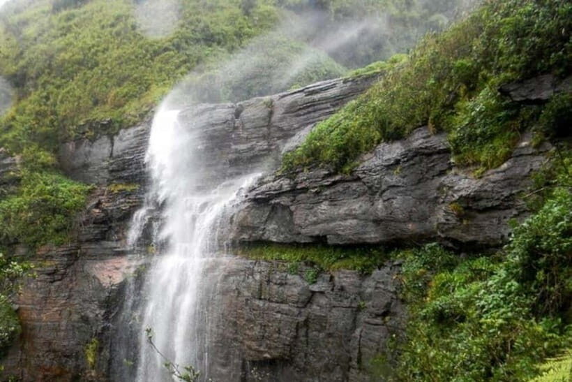 Knuckles Mountain Range: Kotaganga Waterfall Chain Hike - Grassland viewpoint: why this stop matters for photos and pacing