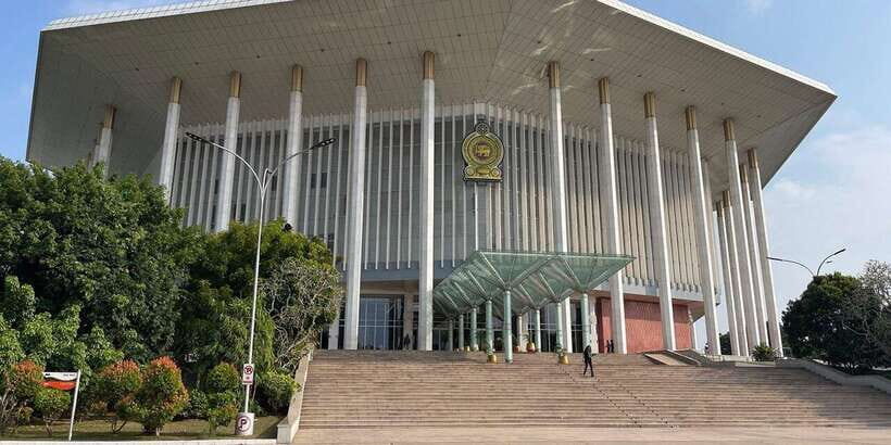 Marino Beach Colombo - Colombo City Tour - Gem Museum and shopping time: what to do if you like browsing