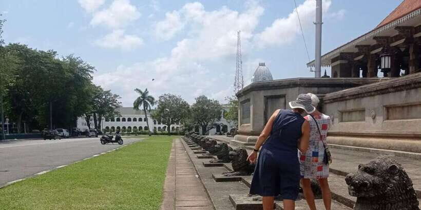 Marino Beach Colombo - Colombo City Tour - Gangaramaya Temple: spiritual Colombo with photo-friendly moments