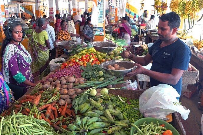 Market Tour and Cooking Class from Colombo - The Main Event in the Kitchen Studio: Breadfruit Curry and a Meat or Fish Dish