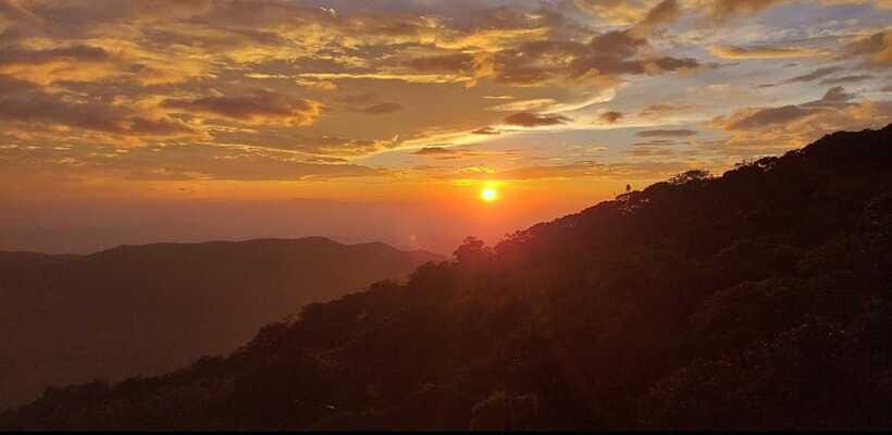 Morning Sunrise Tour/Evening Sunset Tour To Nelligala Temple - Temple etiquette and what to wear: small effort, big comfort