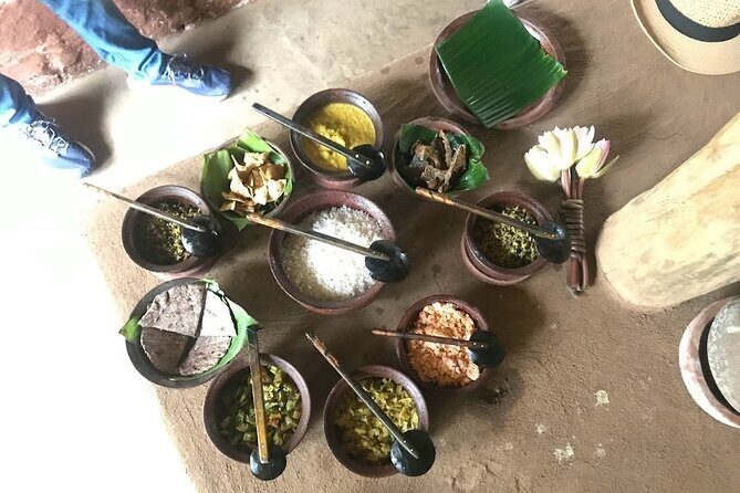 Multi Day Private Tour Around Sri Lanka with our Personal Driver - Day 4: Royal Botanical Garden, forest walk, viewpoints, and Bahirawakanda