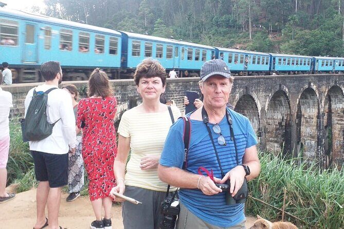 Nanu Oya to Ella train ride on (Train No: 1005 "Podi Menike") - 1st Class AC vs 2nd Class Non-AC: Choose Comfort Smart