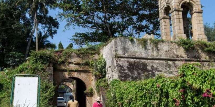 Negombo: Fishing Village Highlights Private Tour by Tuk Tuk - St. Mary’s Church: A Big Christian Landmark in the Same Day