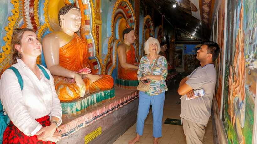 Negombo: private half day city tour with hotel transfers - Mora Wala sea basin: a quick local bathing stop