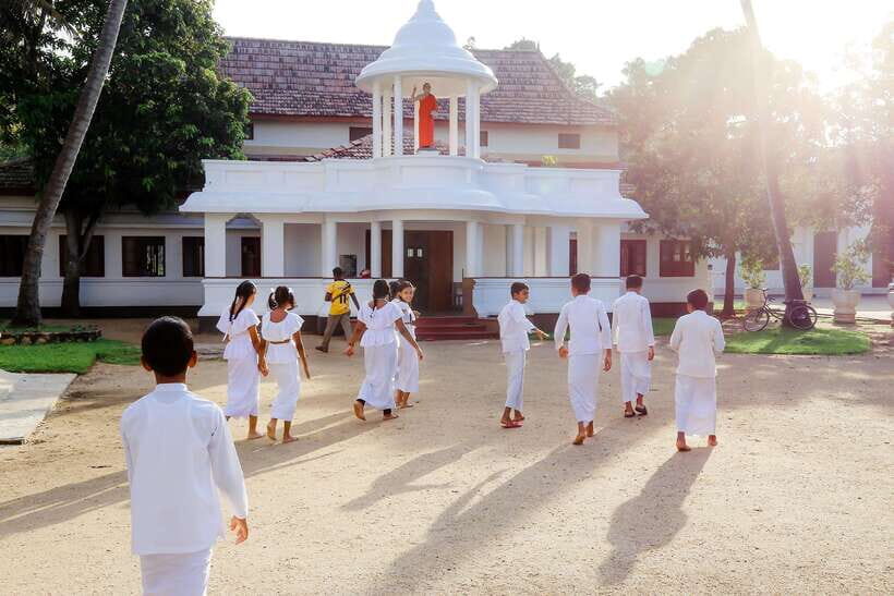 Negombo: Private Half-Day Tuk-Tuk Tour with Hotel Transfers - Entering Negombo by tuk-tuk: fast, flexible, and very local