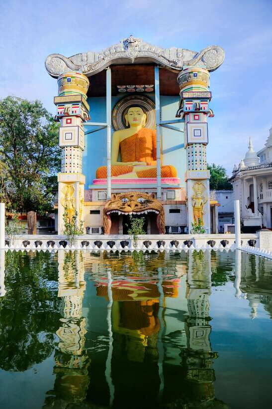 Negombo: Private Half-Day Tuk-Tuk Tour with Hotel Transfers - Sea Street along the Dutch Canal: temples, fruit tables, and Tamil life