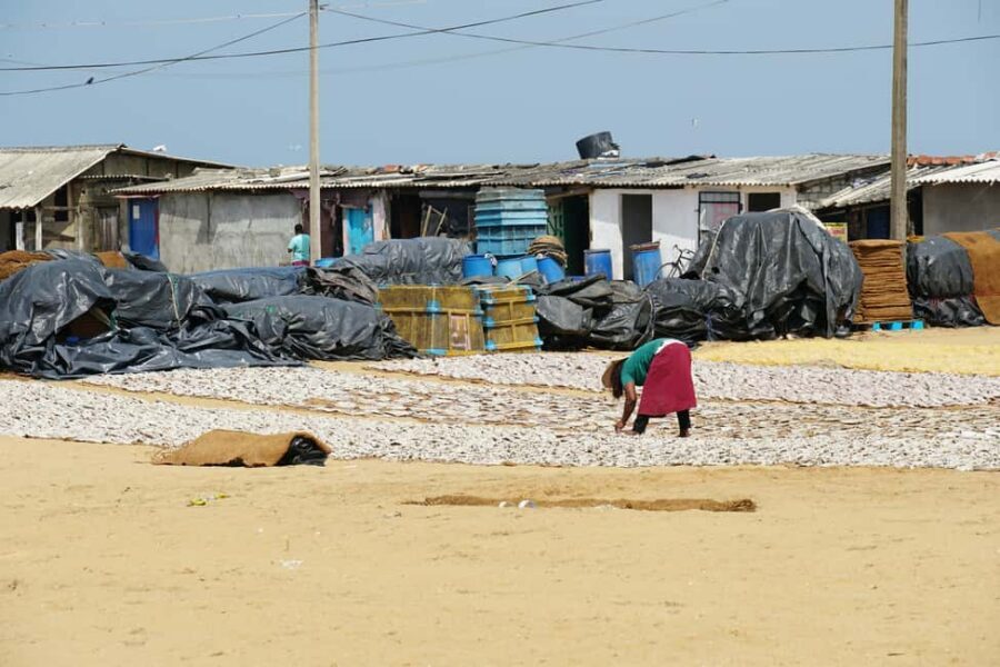 Negombo Private Tour: Market, Temples & Canal - An extra temple stop (about 30 minutes)