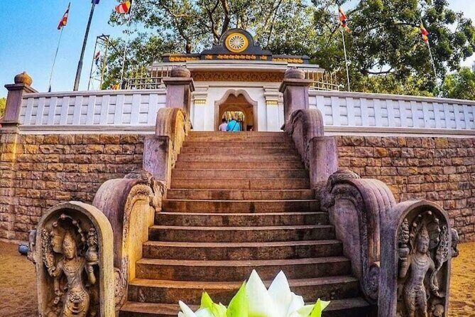One Day Tour - Sacred city of Anuradhapura & Sacred city of Mihintale. (Sunset) - Key things to know before you go