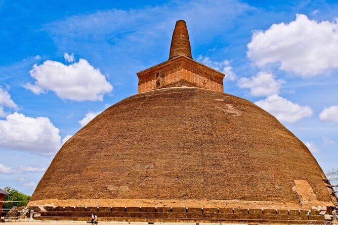 One Day Tour - Sacred city of Anuradhapura & Sacred city of Mihintale. (Sunset) - Stop 1: Anuradhapura and the ancient capital story