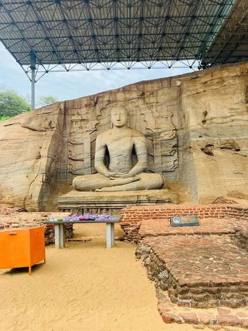 Polonnaruwa Day Tour from Kandy (Private ) - Private guide value: English-speaking support for a road-heavy day