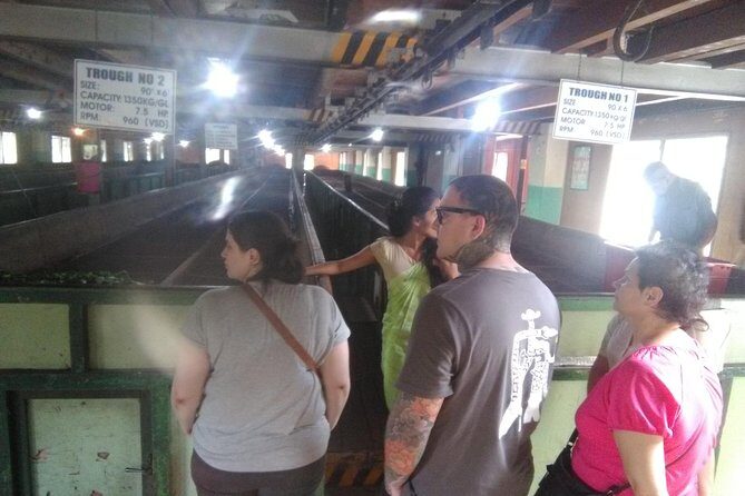 Private all inclusive Day tour Kandy, Pinnawala, & your own selected attractions - Temple of the Sacred Tooth Relic in Kandy: UNESCO stop with a communication heads-up