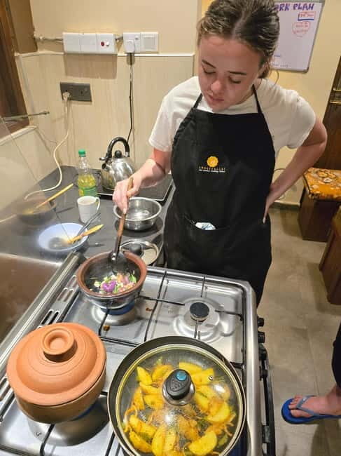 Private cooking class - Personalized classic menu - Price and value: $42 per person for a full cooking experience