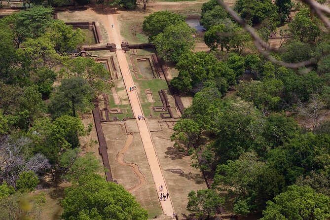 Private Day Tour from Colombo to Sigiriya, Dambulla & Pidurangala - Timing and expectations for a comfortable experience