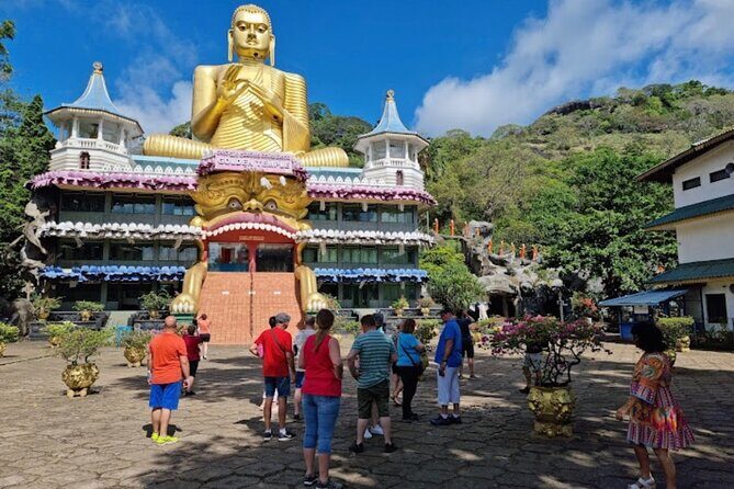 Private Full Day Tour Sigiriya and Dambulla From Kandy - Sri Muthumari Amman Kovil: A meaningful stop you can respect