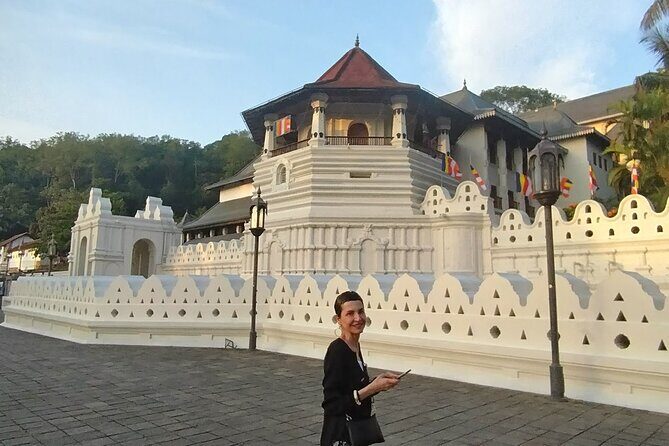 Private Kandy City Tour: Temple of the Tooth & Lake Highlights - Price and value: why this tour can be a bargain