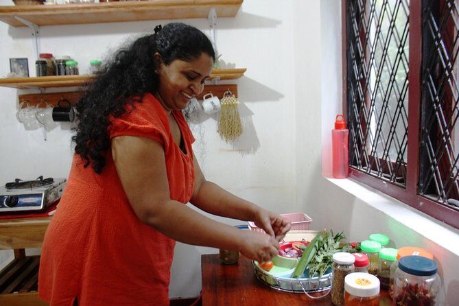 Private Market Visit and Cooking Class with Private Transfers from Kandy Hotels - Why a private market visit in Kandy beats dinner out