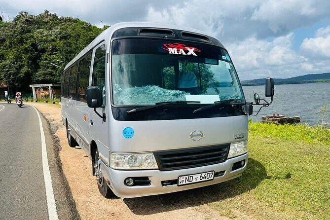 Private Round Tour in Sri Lanka with Vehicle - What the vehicle (and the driver style) changes for your day