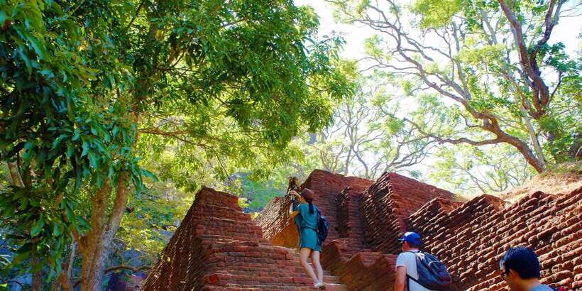 Private Sigiriya and Dambulla Day Tour from Colombo - From Colombo to Sigiriya: a private ride with a real game plan