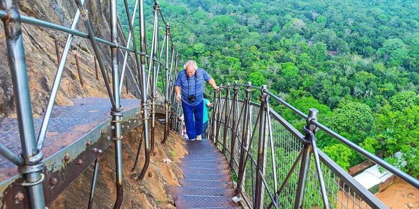 Private Sigiriya and Dambulla Day Tour from Colombo - Dambulla cave temples: Buddha images and centuries of painting