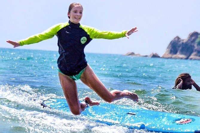 PRIVATE Surf Lesson for Beginners - The non-negotiables: surf safety and paddling technique