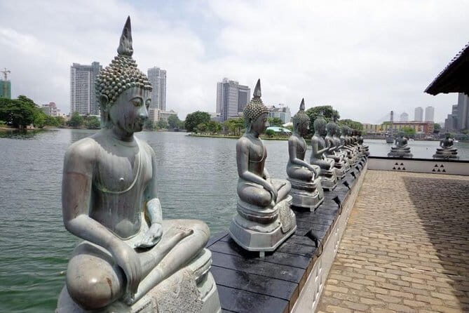 Private Tour of Colombo with Ajeet De Soyza - A Colombo Route That Links Fort, Faith, and the Sea