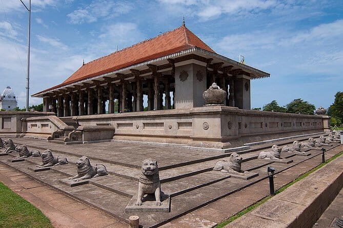 Private Tour of Colombo with Ajeet De Soyza - Dutch Hospital Shopping Precinct: Dutch-Era Architecture, Updated for Today