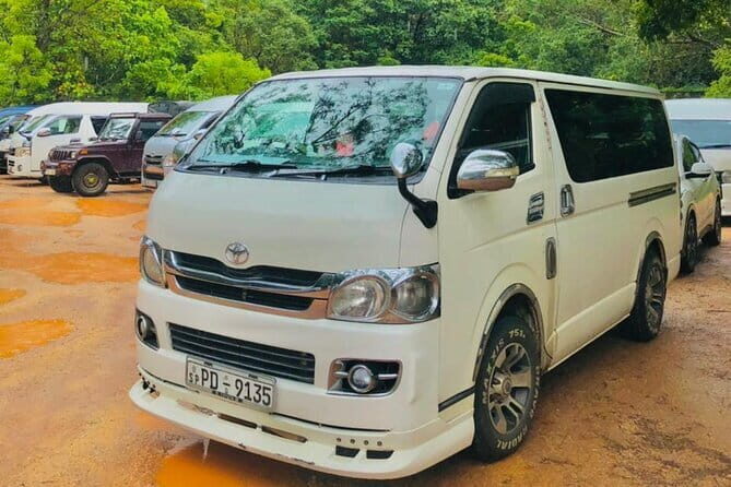 Private Transport Service from Sri Lanka - Comfortable cars and safe driving you can feel