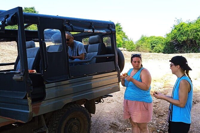 Safari Day Tour to Sigiriya Lion Rock and Golden Cave Temple - Sigiriya Lion Rock Fortress: Lion Paws, Ancient Stairways, and Summit Views