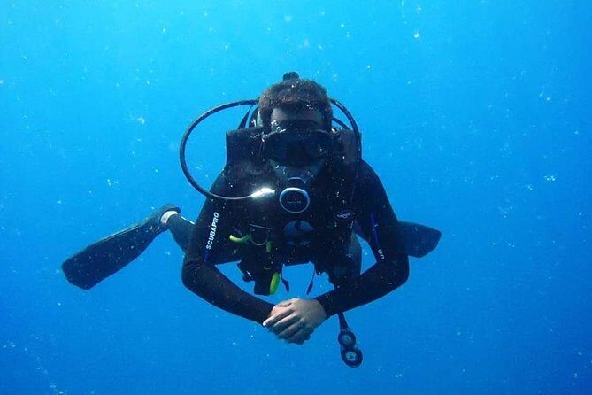 Scuba Diving at Unawatuna - Choosing your underwater site: wrecks, reefs, and variety
