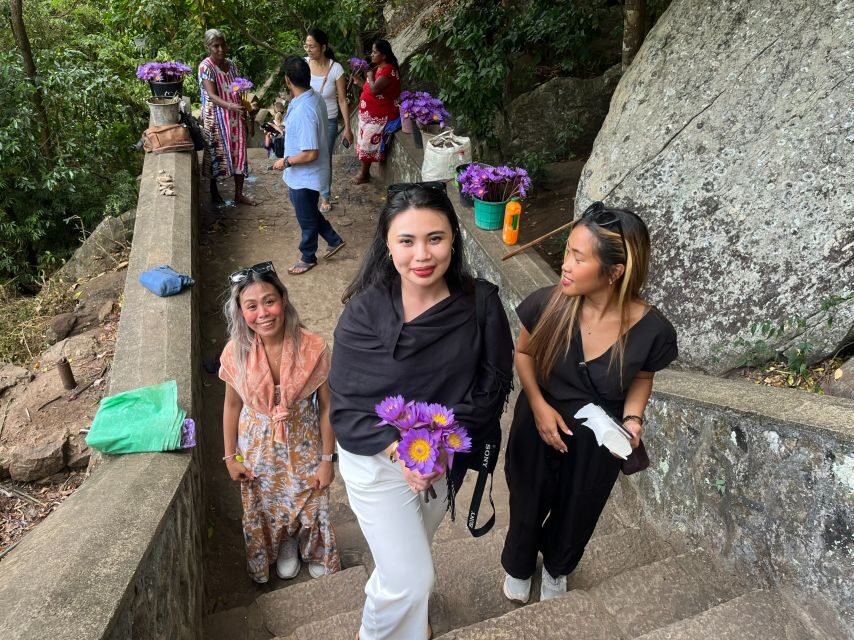 Sigiriya and Dambulla day tour from Ella - Local Crafts Stop: Wood Carving and Batik Textiles