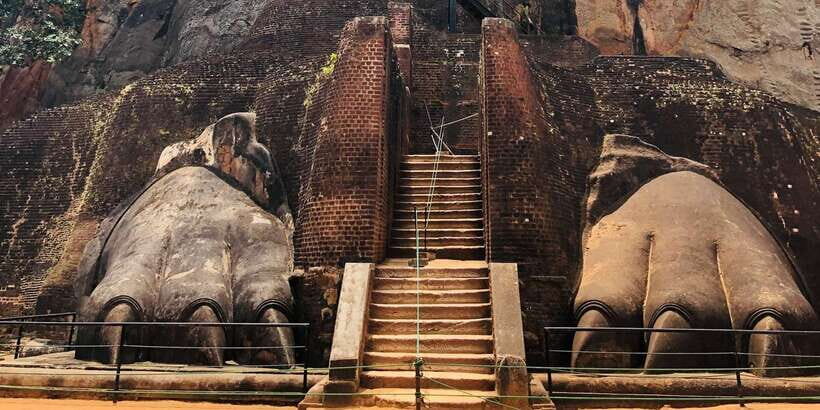 Sigiriya and Dambulla Private Full-Day Tour - Getting from place to place: private car comfort and long-day reality
