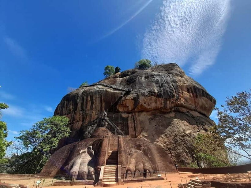 Sigiriya & Dambulla: All Inclusive Day Tour - Skip-the-ticket-line and included entrances: why that matters