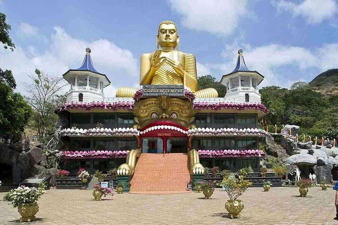 Sigiriya & Dambulla Private Day Trip with Entry Fees & Lunch - Price and logistics: what $130 actually covers