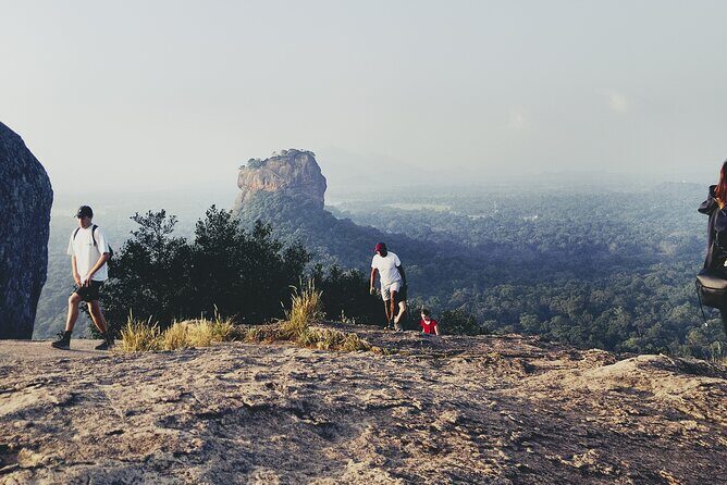 Sigiriya Dambulla Wonders Day Trip from Kandy - Getting from Kandy to the Triangle of Wonders