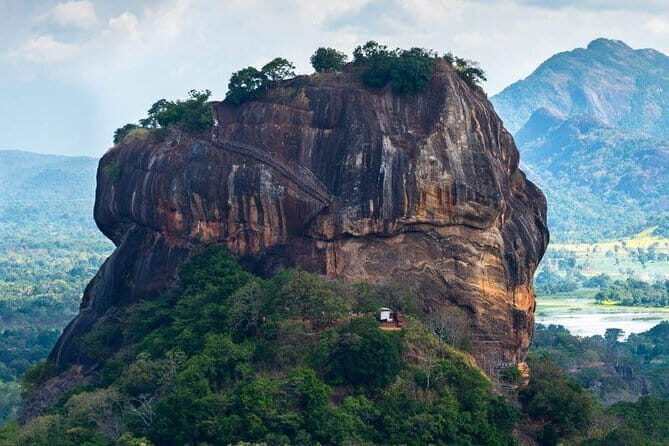 Sri Lanka 4 Day Private Tour - A cooking experience at Kandyan Rice and Curry: meal plus local context